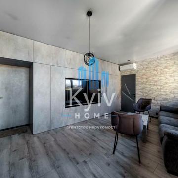 Антоновича вул. (Горького), 74