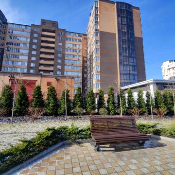 Продаж просторої 3-кімнатної квартири в самому центрі Черкас ЖК Резиденція