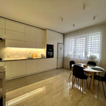 Продаж нового котеджу з ремонтом Зимна вода!