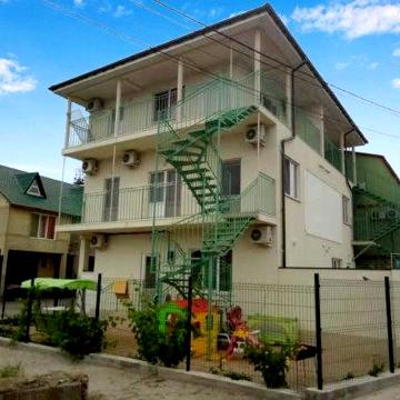 Мини отель в центре Затоки