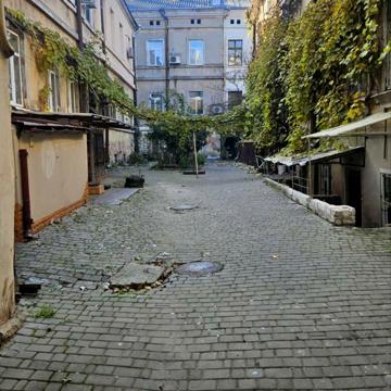 Новосельського вул., 60