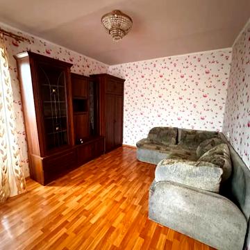 Будівельників вул., 19а
