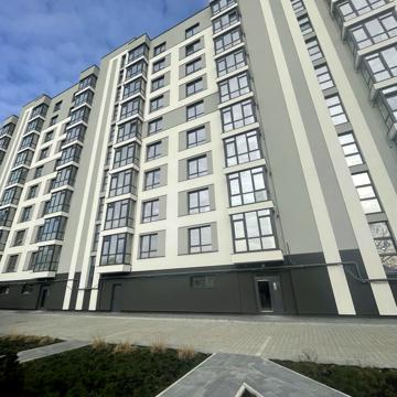 Молодіжна вул., 53