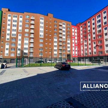 Продається простора квартира з кухнею-студією та роздільними кімнатами ЖК Гетьманський