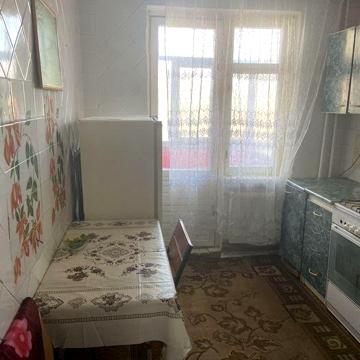 Продам 3к кв., комфортний 5 поверх, не кутова, 68м2, жилий стан. Торг.