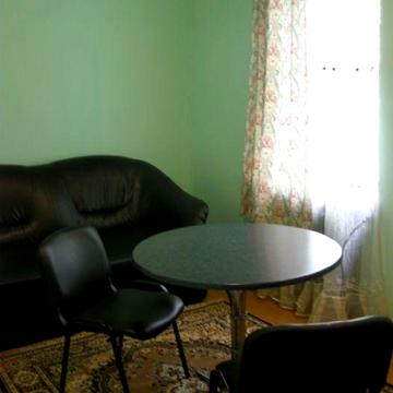 2-кімнатна квартира центр- вул.Шевченка