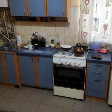 Сдам двухкомнатную квартиру, в частном доме
