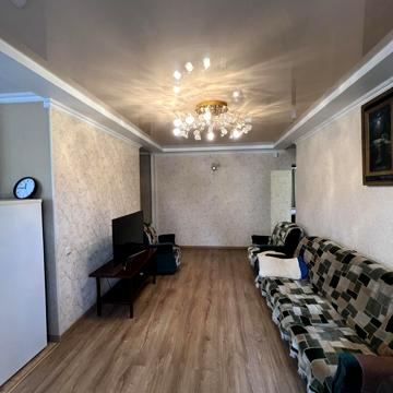 Михайла Комарова вул., 4а
