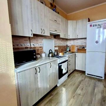 Карла Мікльоша вул., 9