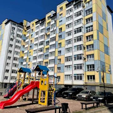 Олександра Довженка вул., 40
