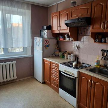 Інститутська вул., 19