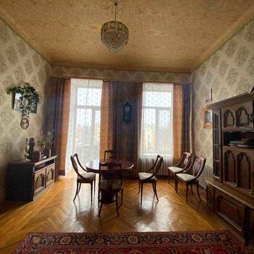 Ексклюзивна пропозиція! 3-кімнатна "сталінка" в самому центрі міста!