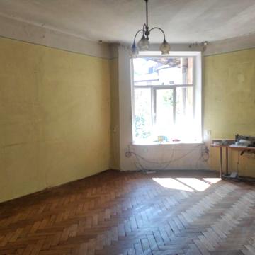 2 кім. кв-ра вул. Ів.Франка. 3/3. 93,1/52,5/18,9. Дер.пер. 90тис.дол.