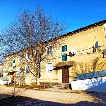 Продається 2 кімнатна квартира в смт. Піщанка 9726