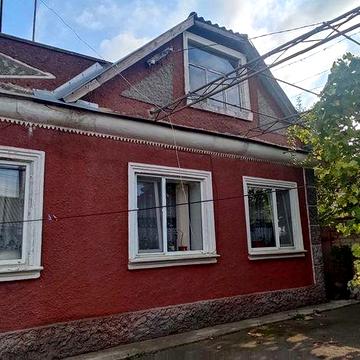 Продам дом в центре Усатово