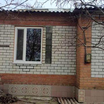 Продам будинок на два виходи. Один власник. Крюків.