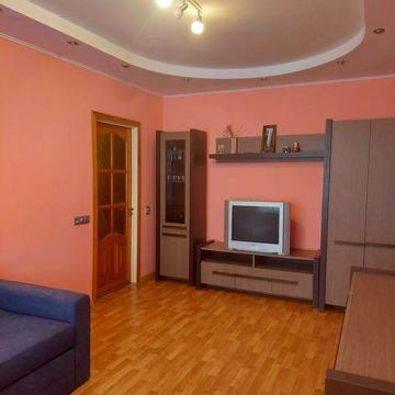 Продається двокімнатна квартира у Боярці з індивідуалкою. 53000$