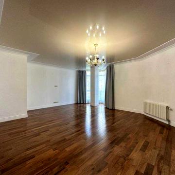 Оренда, вул. Бульварно-Кудрявська, 36, 4 кімнати, 160 м², центр
