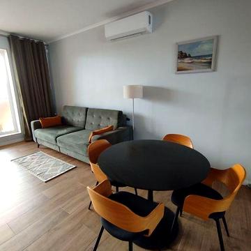 Продаж невеликого нового будинку з ремонтом та меблями.