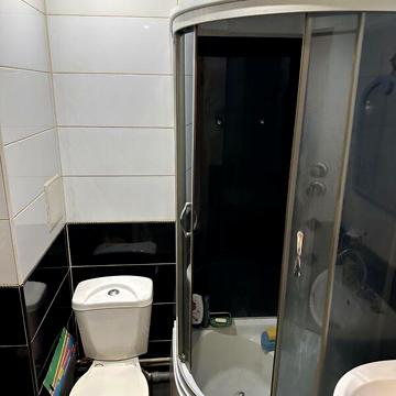 Продаж 2к Квартира Олександра Матросова вулиця