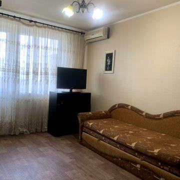 Продам 1 кв Алексеевка пр Людвига Свободы метро Перемога Олексіївська