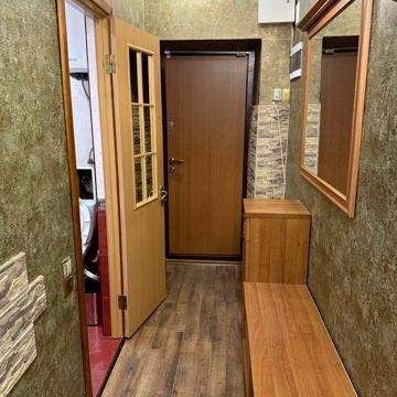 Продаеться  квартира три команты