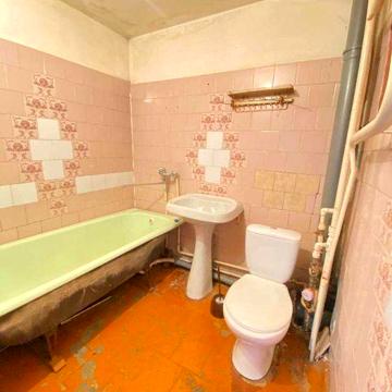 Терміново! Продам однокімнатну квартиру на вул.Торговій. Хрущовка.