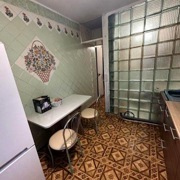 Продам 3-х кімнатну квартиру  в м. Лозова
