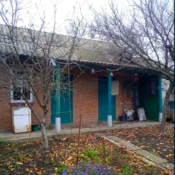 Продам дом в Песочине . Участок 8 соток . Газовое отопление . TB