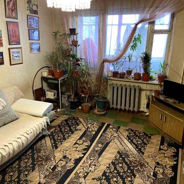 Продам 1-к. гостинку Донец. Ш., 10, Лев.берег Фрунз.ж/м, Днепр