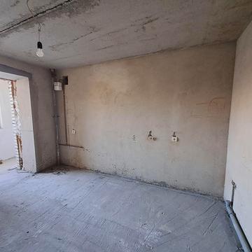 Злуки просп., 8