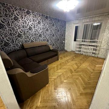 Трикімнатна квартира в центрі Бучі.