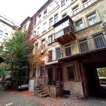 Продам 1-кімнатну квартиру на вул. Гоголя / Сабанєєв міст