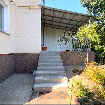 Продам хозяйський будинок в Царському селі