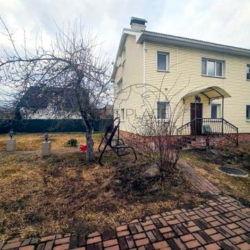 Продам дачный дом в Киеве, ул. Богатырская 42, Оболонь.