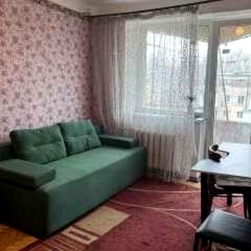 Продам однокомнатную квартиру на Черемушках
