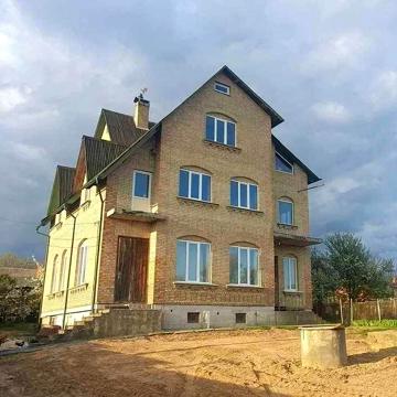 Продам будинок 410м2 в 10 км від метро "Теремки"