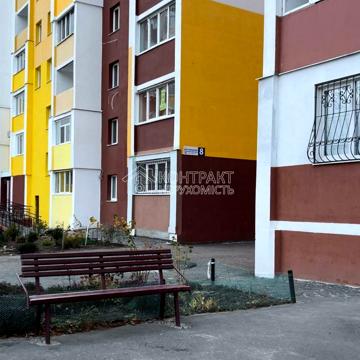 Драгоманова вул., 6