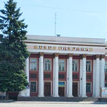 2-я квартира 4 этаж  Универмаг  Сталинка