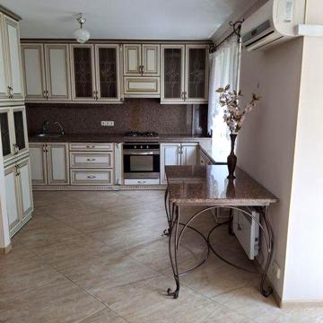 Продам 3-кімнатну квартиру