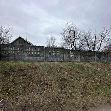 Продам пол дома под ремонт р-н 28 школы Романково