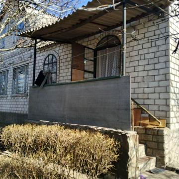 Уютный 2х эт. Коттедж в  живописном р-не недалеко от г. Мерефа .