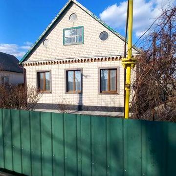 Продам дом. Незалежности 110