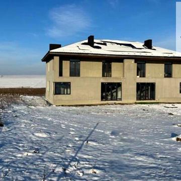 Продаж 2 поверхового дуплекса у с. Чистилів