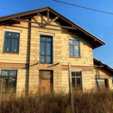 Будинок під Києвом під утеплення і оздоблення. Власник.