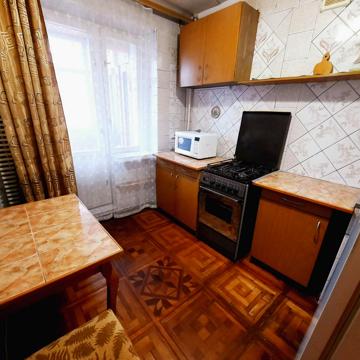 Аерокосмічний просп. (Гагаріна), 48