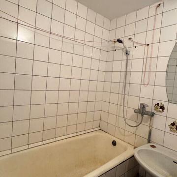 Продаж 2к Квартира Великотирнівська вулиця