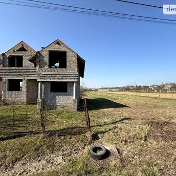 Продаж 3к Дім Василя Стуса