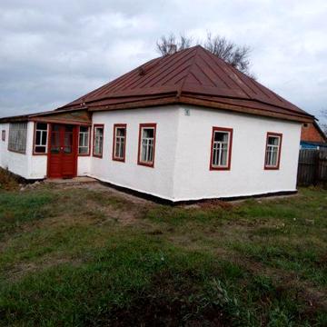 Будинок с Попівка