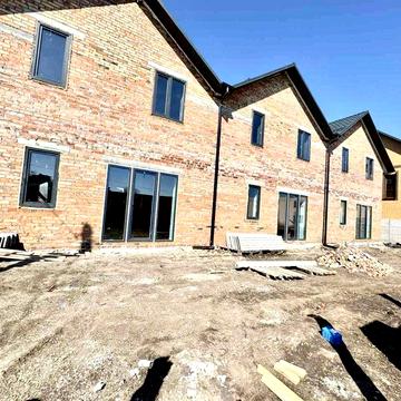 Продаж 2 поверхового таунхауса з ділянкою на 2 сотки, 120 кв